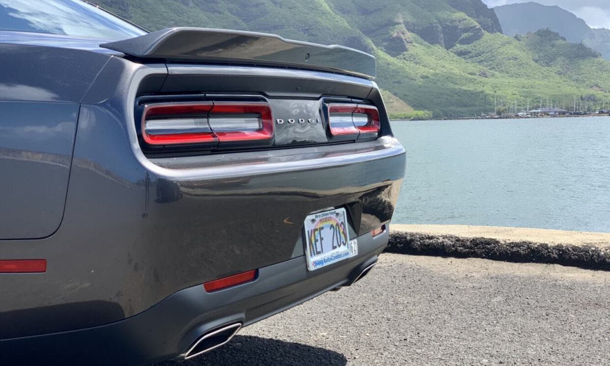 Picture of the car https://aliiphotos.s3.us-west-2.amazonaws.com/dodgeChallenger2019_22/image11.jpg