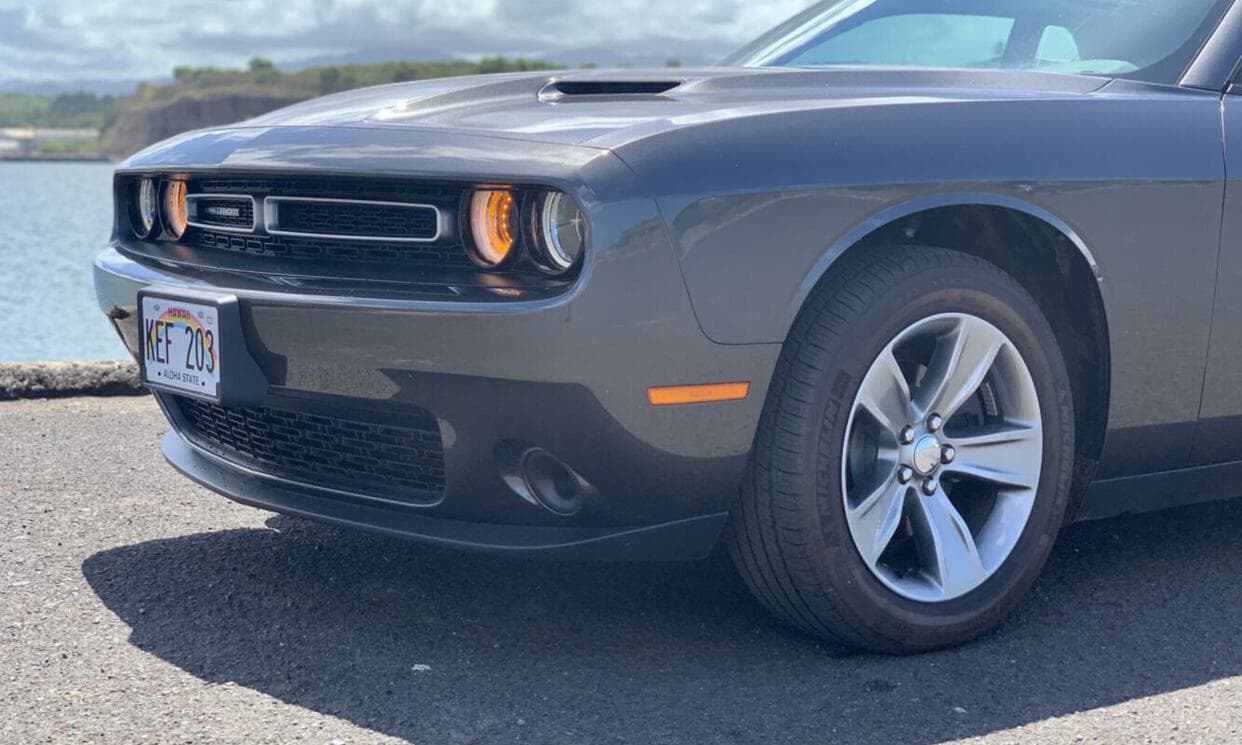 Picture of the car https://aliiphotos.s3.us-west-2.amazonaws.com/dodgeChallenger2019_22/image13.jpg