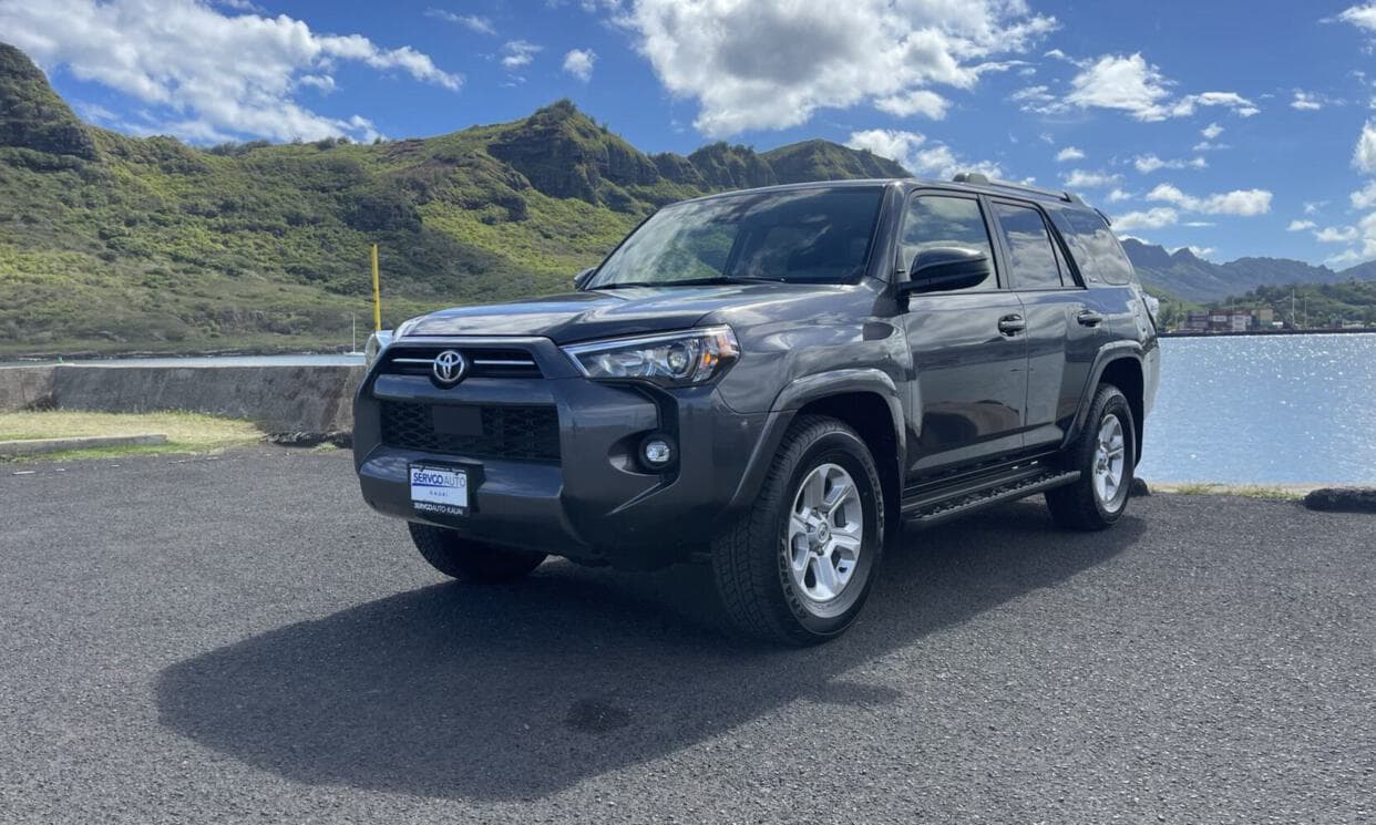 Picture of the car https://aliiphotos.s3.us-west-2.amazonaws.com/toyota4runner2022_107/image1.jpg