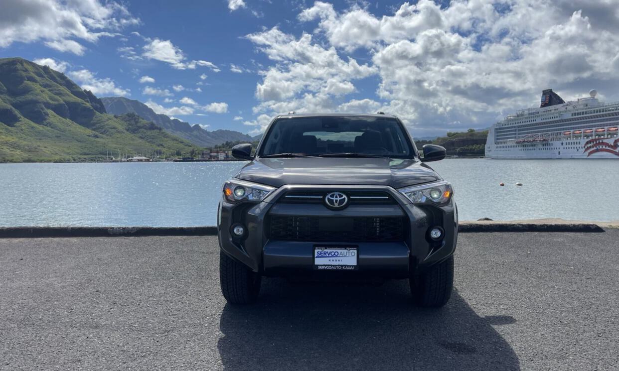 Picture of the car https://aliiphotos.s3.us-west-2.amazonaws.com/toyota4runner2022_107/image2.jpg